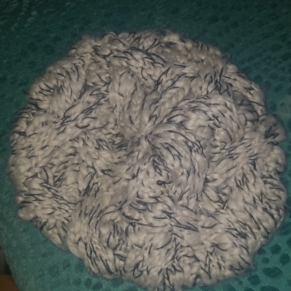 Kimchi blue berets - Picture 1 of 4